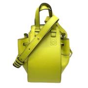 Pre-owned Canvas shoulder-bags Loewe Pre-owned , Green , Dames