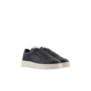 Stijlvolle Array Sneakers - Groot Emporio Armani , Black , Dames