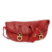 Pre-owned Leather shoulder-bags Salvatore Ferragamo Pre-owned , Red , ...