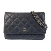 Pre-owned Leather crossbody-bags Chanel Vintage , Black , Dames