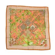 Pre-owned Silk scarves Hermès Vintage , Orange , Dames