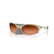 Sportieve zonnebril met uniek ontwerp Oakley , Beige , Unisex