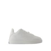 Witte leren boxsneakers - Gestructureerd kalfsleer Burberry , White , ...