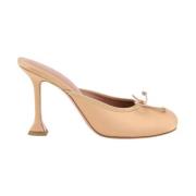 Leren Pumps met Geometrische Hak en Strik Amina Muaddi , Beige , Dames