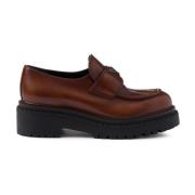 Bruine Loafer Schoenen Elegante Mocassin Stijl Prada , Brown , Dames