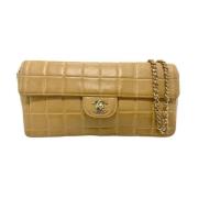 Pre-owned Leather chanel-bags Chanel Vintage , Yellow , Dames