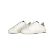 Minimalistische leren sneaker met zilveren detail Axel Arigato , White...