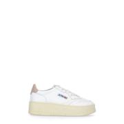 Witte Leren Sneakers met Geperforeerde Details Autry , White , Dames