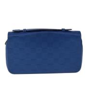 Pre-owned Leather clutches Louis Vuitton Vintage , Blue , Dames