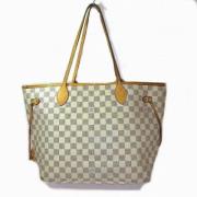 Pre-owned Canvas shoulder-bags Louis Vuitton Vintage , White , Dames