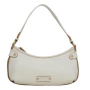 Pre-owned Leather shoulder-bags Salvatore Ferragamo Pre-owned , White ...