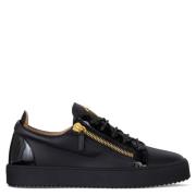 Zwarte Leren Low-Top Sneakers met Rits aan de Zijkant Giuseppe Zanotti...