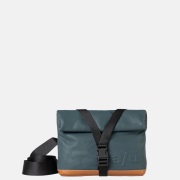 Aunts and Uncles Japan Tsu crossbody tas/heuptas cosmic void