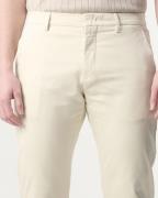 NN07 Theo Heren Chino