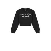 NIK&NIK sweater Vibes met tekst zwart Tekst - 128 | Sweater van NIK&NI...