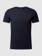 Custom slim fit T-shirt met geborduurd logo