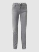 Slim fit mid rise jeans met stretch, model 'Alva'