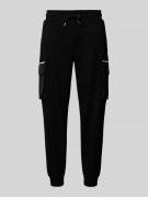 Regular fit sweatpants met cargozakken, model 'Larsen'