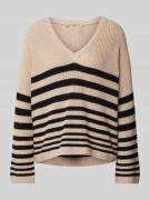 Gebreide pullover met V-hals