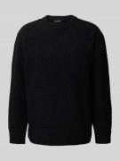 Gebreide pullover met ribboorden, model 'Fionn'