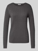 Gebreide pullover met kabelpatroon