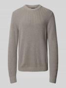 Gebreide pullover met ronde hals