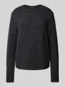 Gebreide pullover met ronde hals