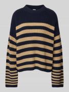 Gebreide pullover met ronde hals, model 'YASRIGA'