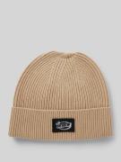 Beanie met labeldetail