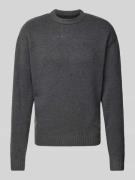 Gebreide pullover met ribboorden, model 'OLLIE'