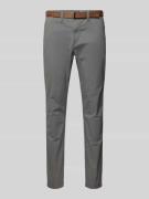 Slim fit chino met riem