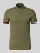 Slim fit poloshirt van een mix van katoen en elastaan
