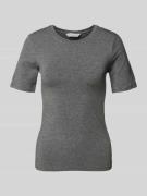 T-shirt met geribde ronde hals, model 'Betrina'