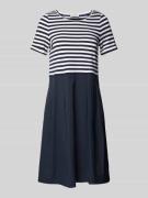 Knielange jurk met stolpplooien
