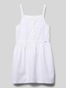 Knielange jurk met korte knoopsluiting en labeldetail