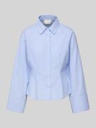 Overhemdblouse met sportmanchetten en kentkraag