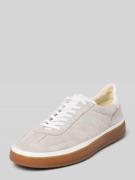 Sneakers met reliëflogo, model 'LEO'