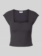 T-shirt met vierkante hals, model 'SELENA'