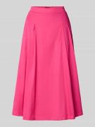 Uitlopende midirok van popeline