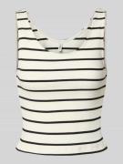 Slim fit tanktop in riblook, model 'NESSA'