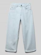 Jeans met steekzakken en labeldetail