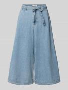 Wide fit jeansculotte met strikceintuur, model 'Scarla'