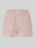 Korte broek met labeldetail