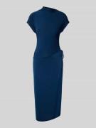 Midi-jurk met opstaande kraag