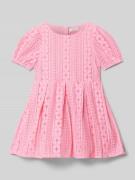 Korte kanten jurk met elastische boordjes aan de mouwen