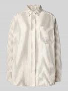 Relaxed fit blouse met borstzak, model 'Dalma'