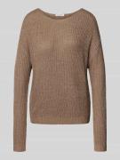 Gebreide pullover met extra brede schouders