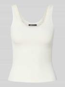 Top met bandjes in riblook met kant