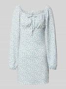 Getailleerde mini-jurk met structuurmotief, model 'HILLARY'