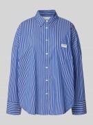 Relaxed fit overhemdblouse met logopatch, model 'Hailey'